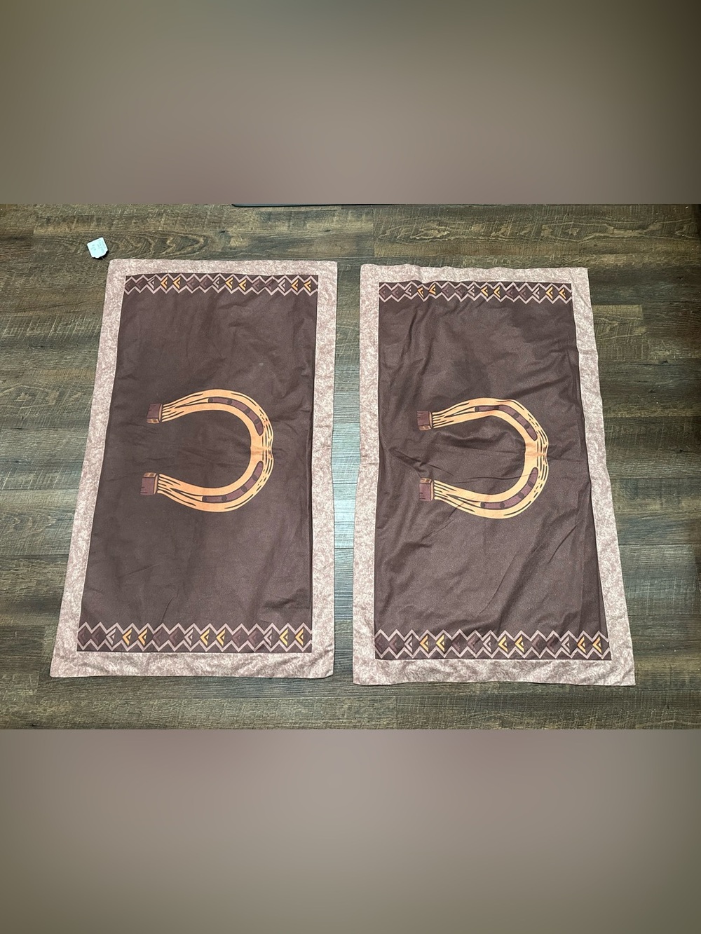 Horse Shoe Western King Size Pillow Case Shams